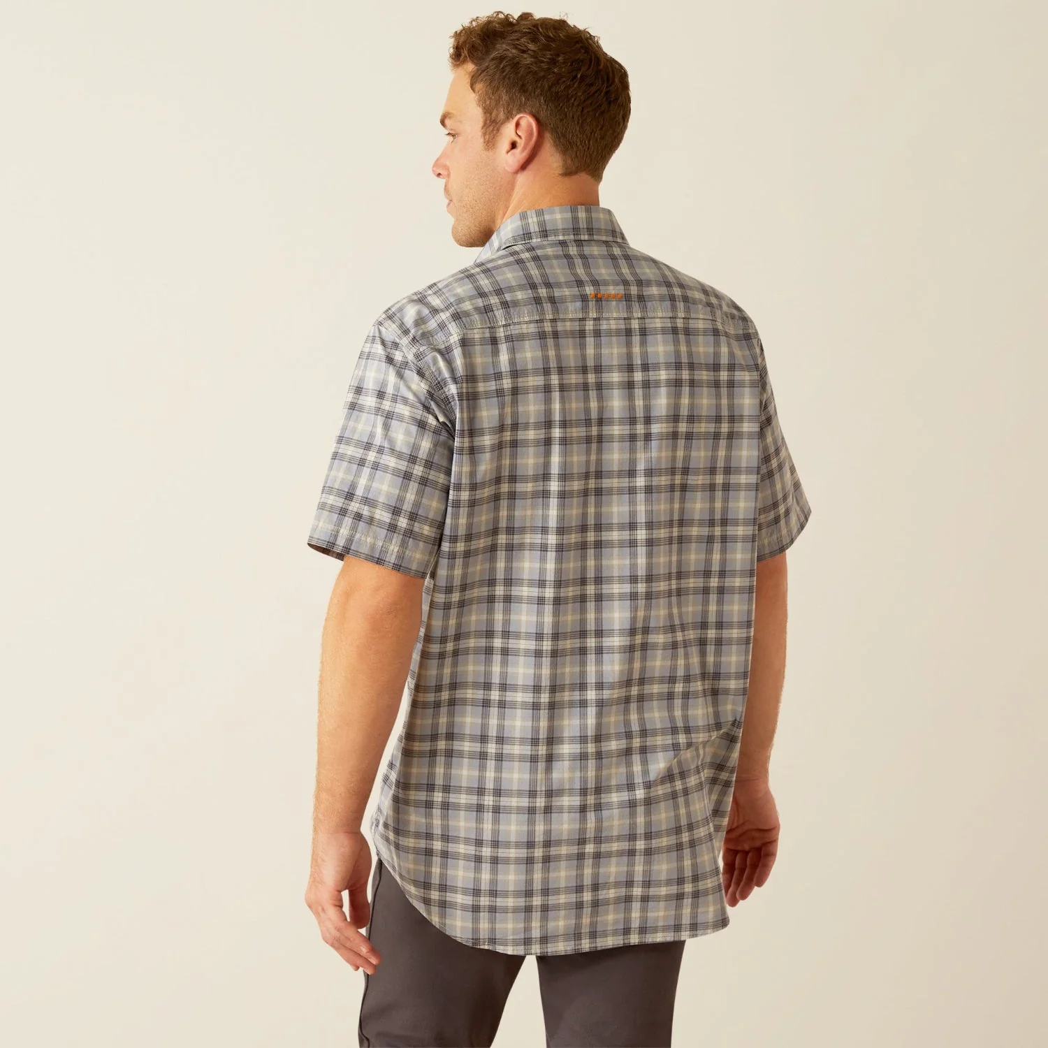 Ariat Men's Made Tough Durastretch Button-Down Short Sleeve Work Shirt - Image 4