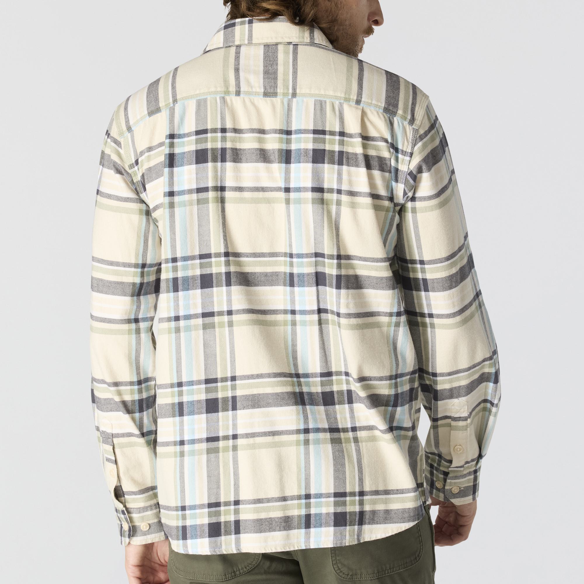 Carhartt Men's Rugged Flexâ„¢ Relaxed Fit Midweight Flannel Plaid Work Shirt - Image 4