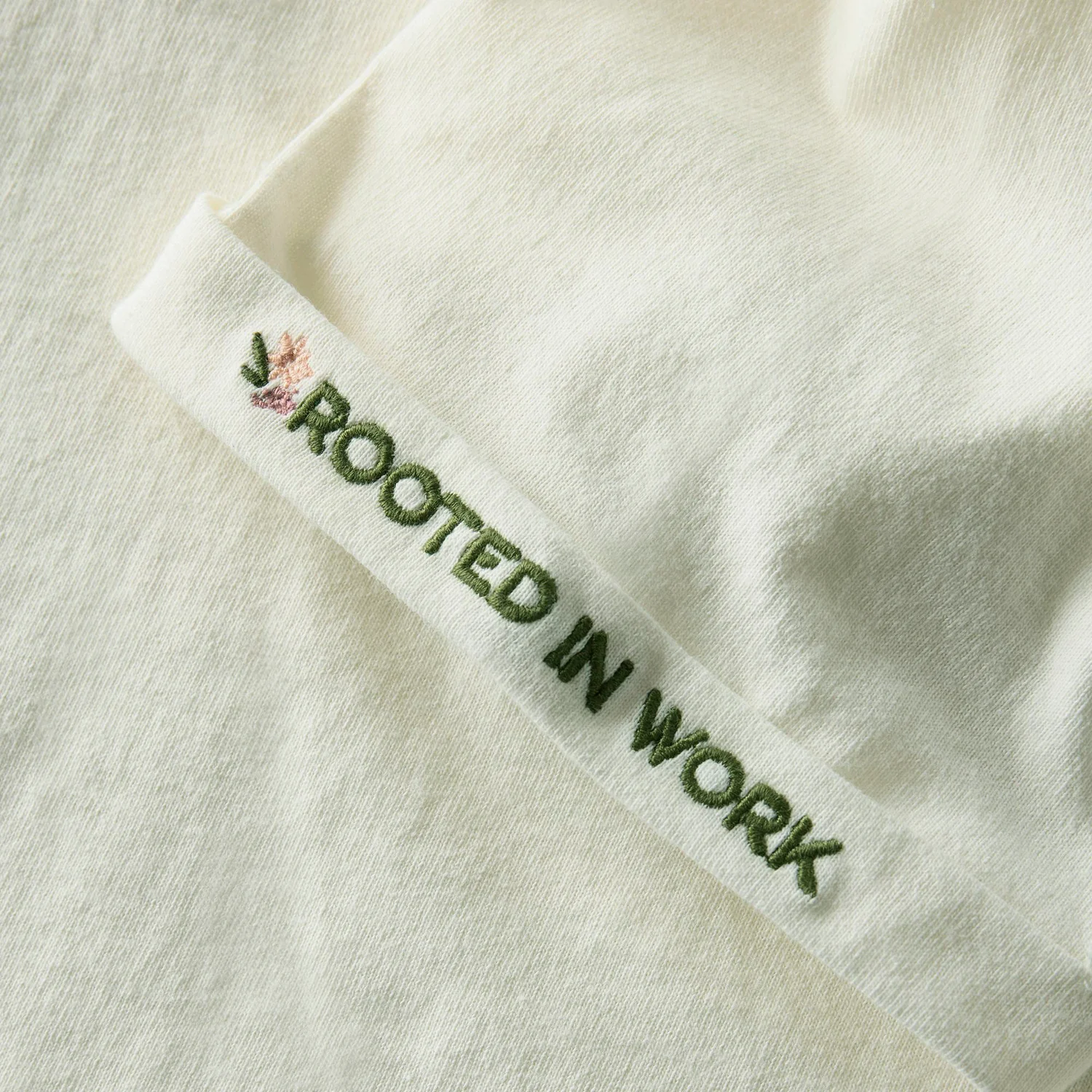 Carhartt Women's Dearborn Loose Floral Pocket T-Shirt - Image 7