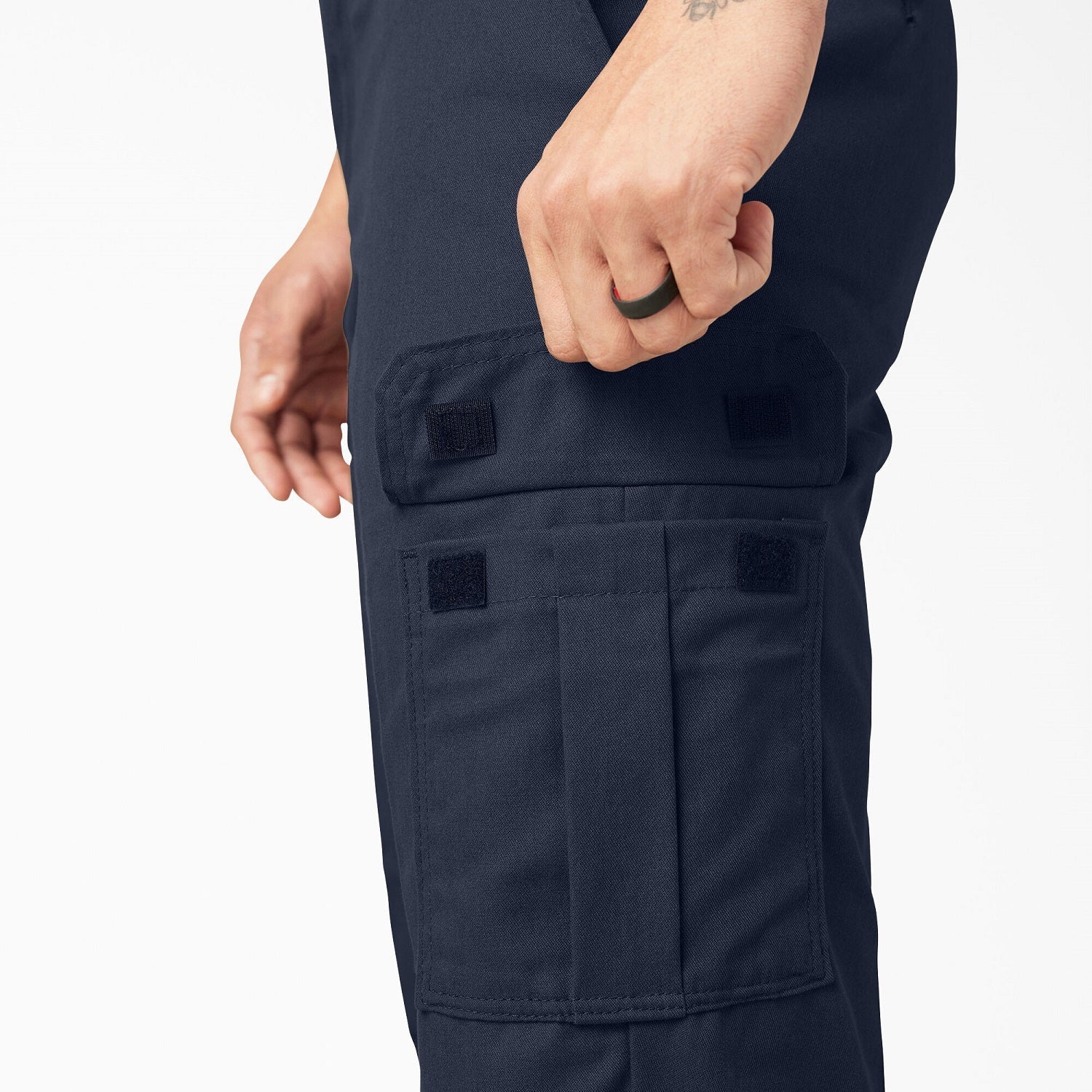 Dickies Men's FLEX Regular Fit Cargo Pants - Image 14