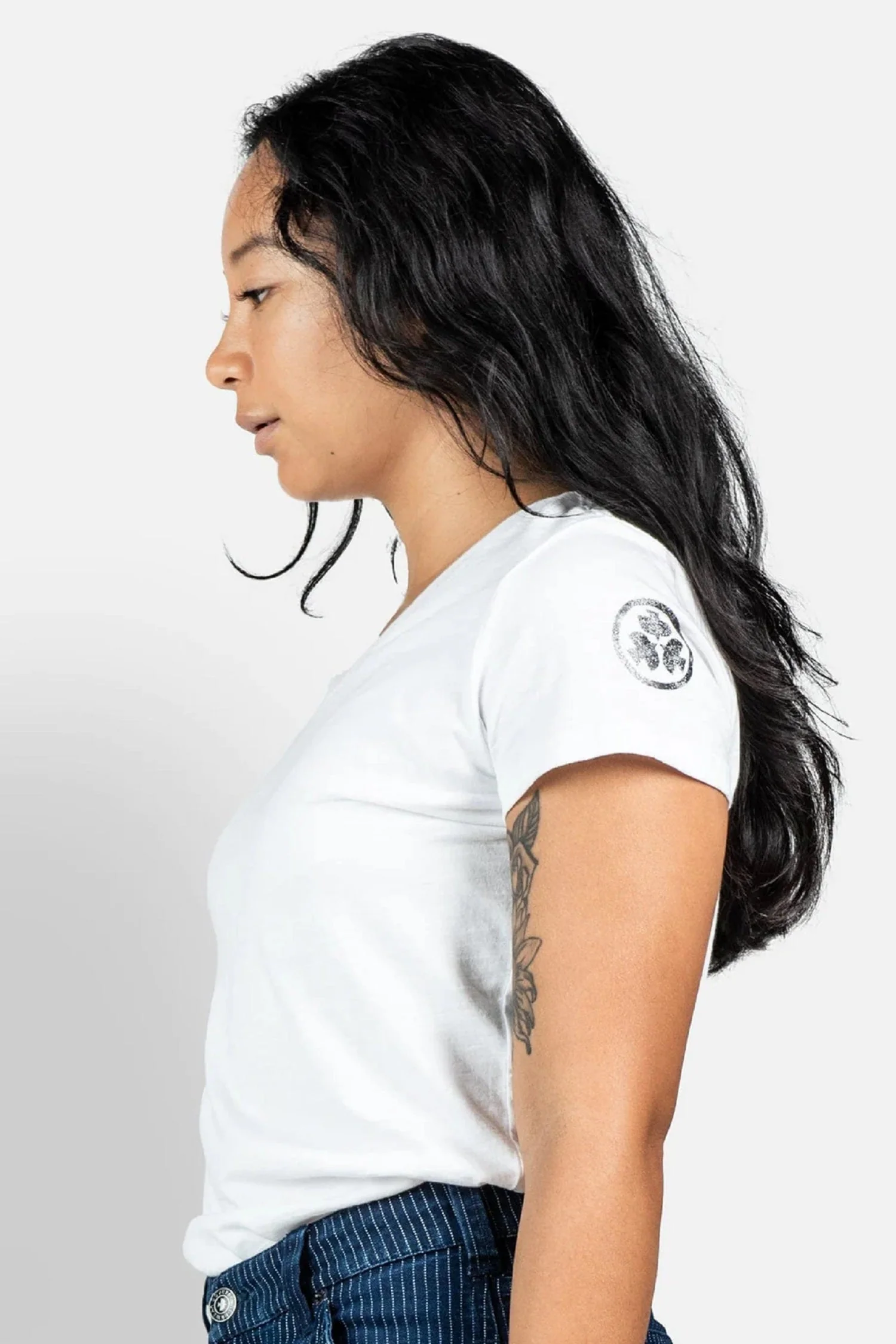 Dovetail Workwear Women's V-Neck Short Sleeve T-Shirt - Image 3