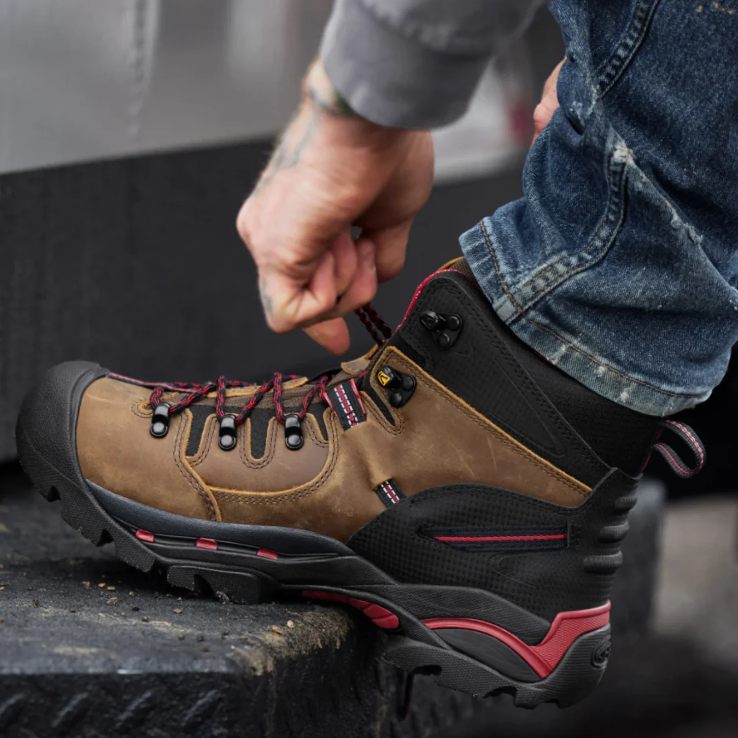 KEEN Utility Men's Pittsburgh 6" Waterproof Steel Toe Work Boot - Image 6