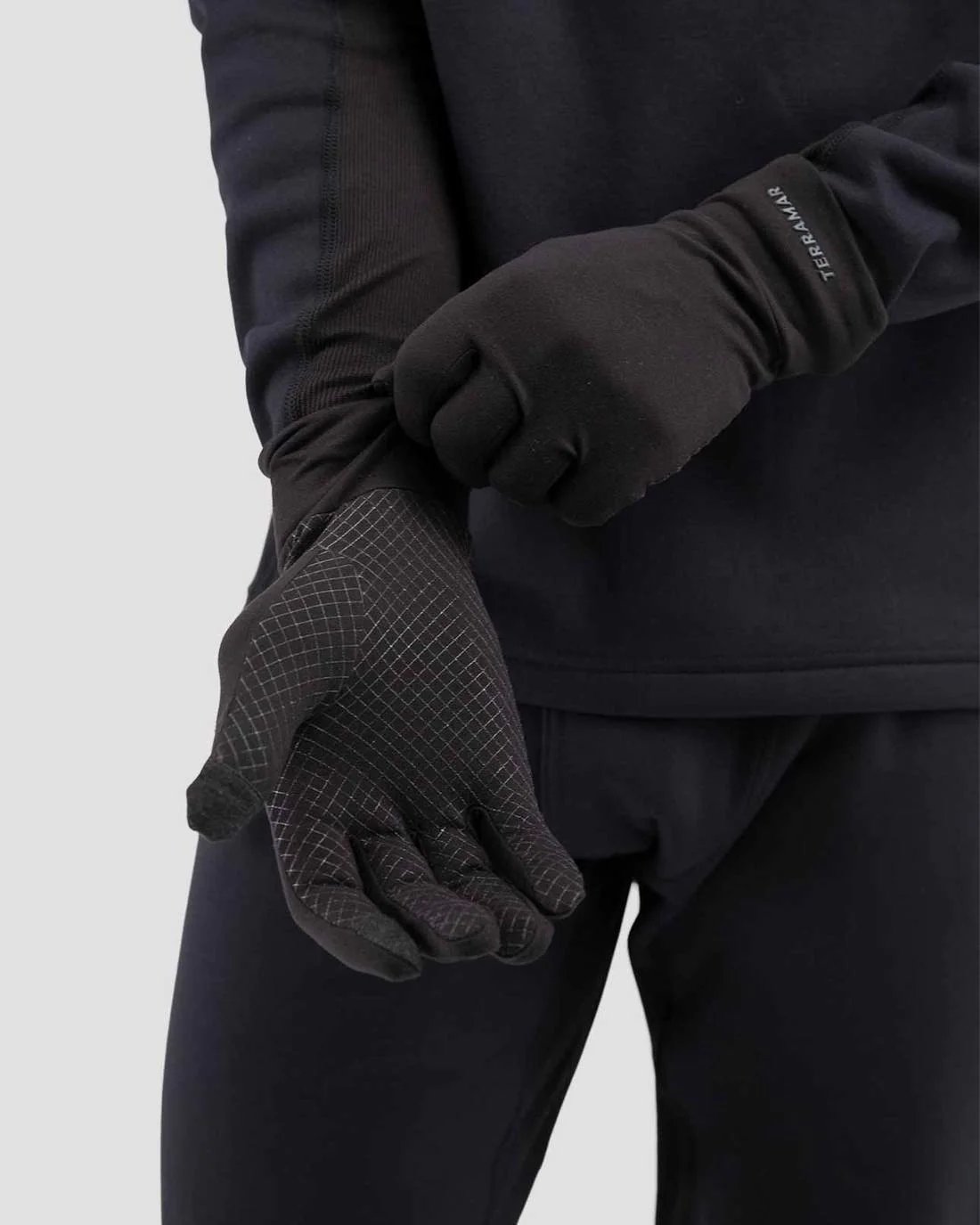 Terramar Men's Thermolator Glove Liner - Image 2
