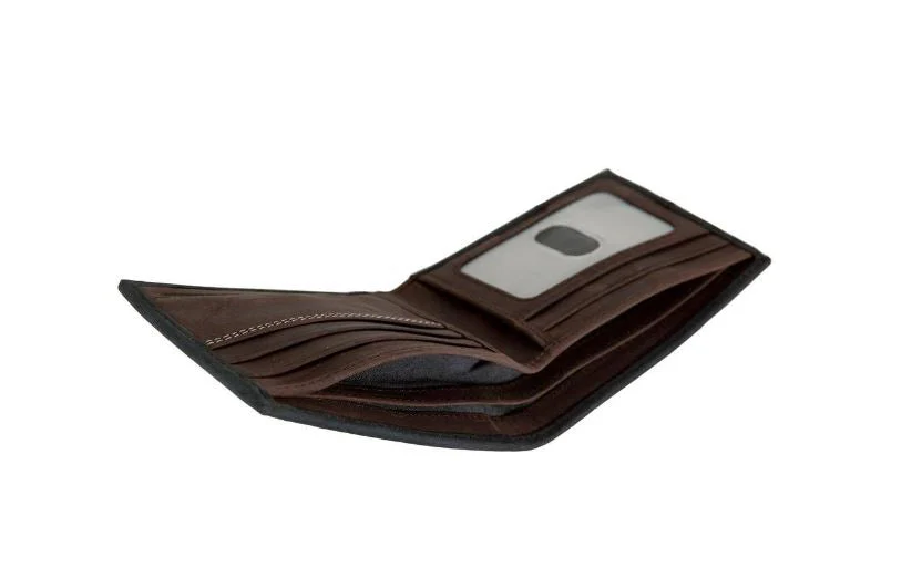 Wolverine I-90 DuraShocks® Bifold RFID Leather Wallet - Image 4