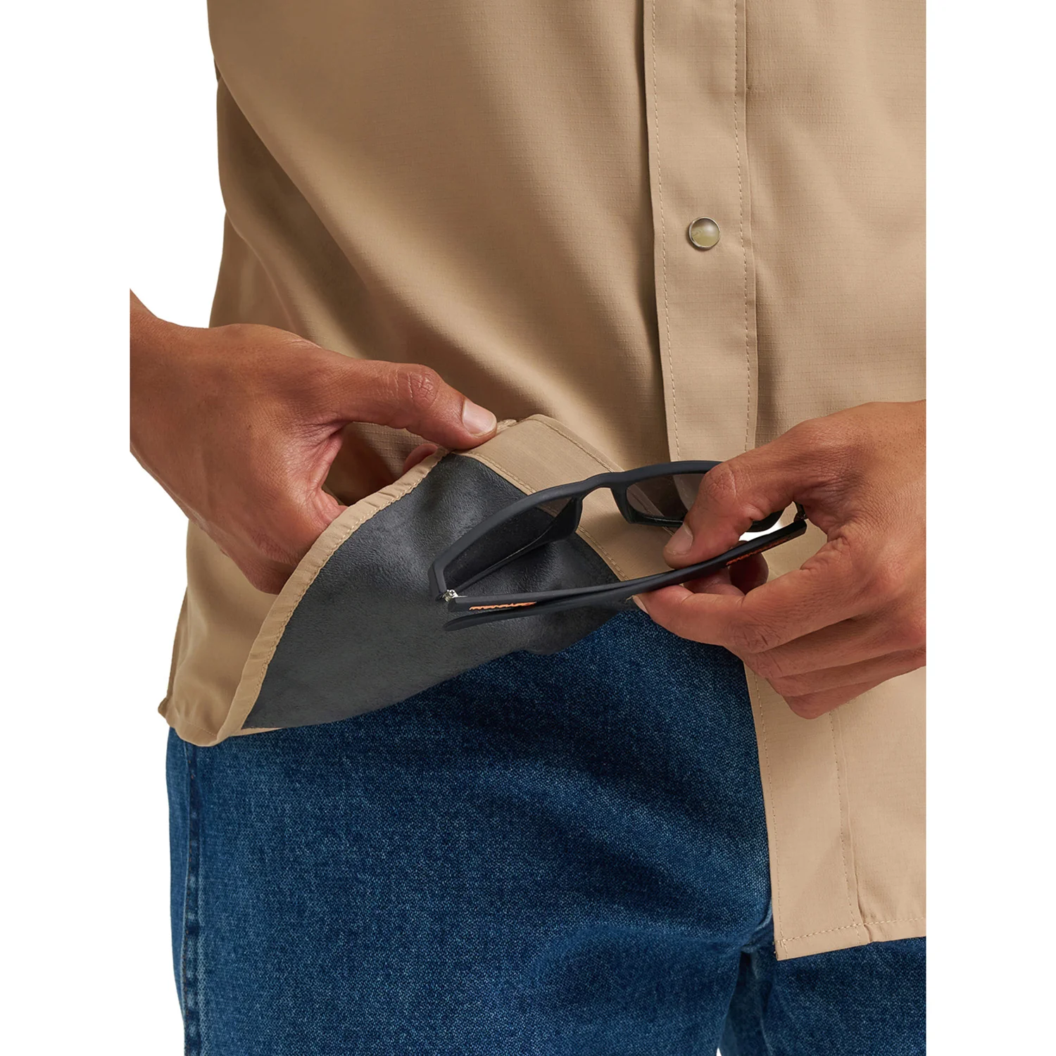 Wrangler Men's All Terrain Gear Men's Performance Shirt - Image 7