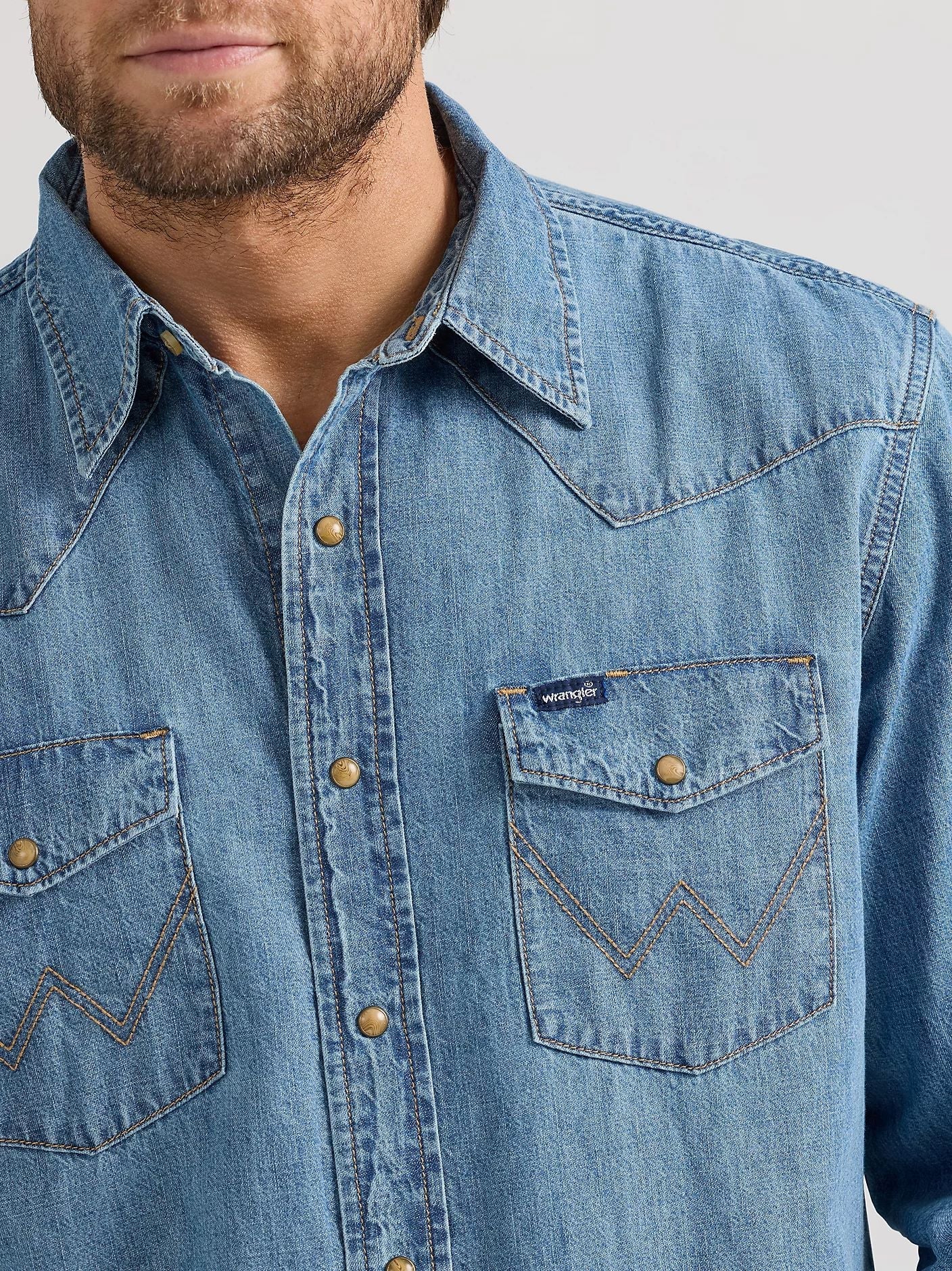 Wrangler Men's Denim Chest Pocket Snap-Front Long Sleeve Work Shirt - Image 2