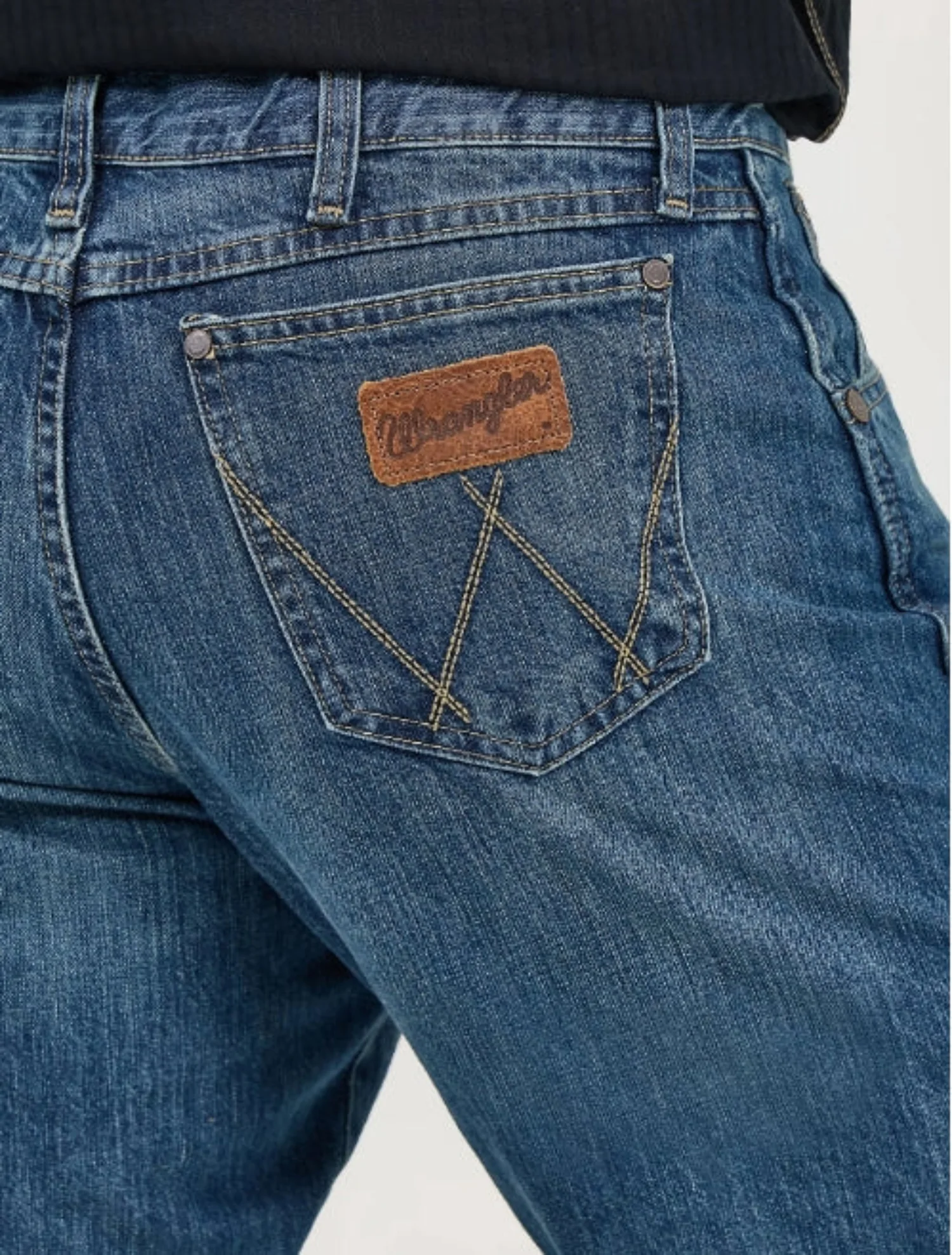 Wrangler Men's Retro® Fabens Relaxed Fit Bootcut Jean - Image 4