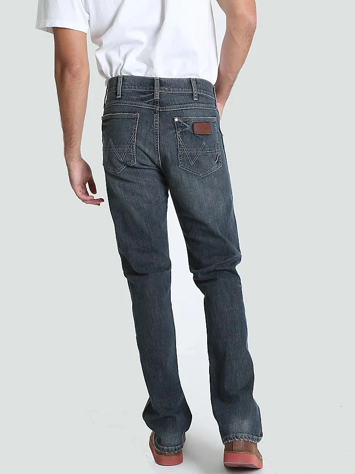 Wrangler Men's Retro® Slim-Fit Straight Leg Jean - Image 2
