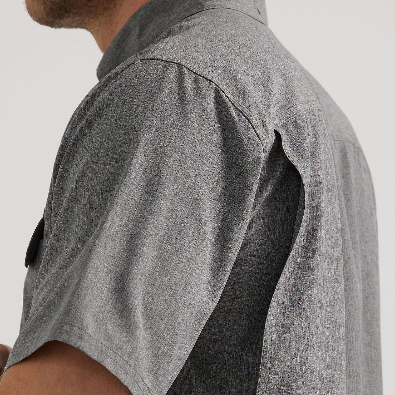 Wrangler® RIGGS® Men's Lightweight Moisture-Wicking Short Sleeve Work Shirt - Image 3