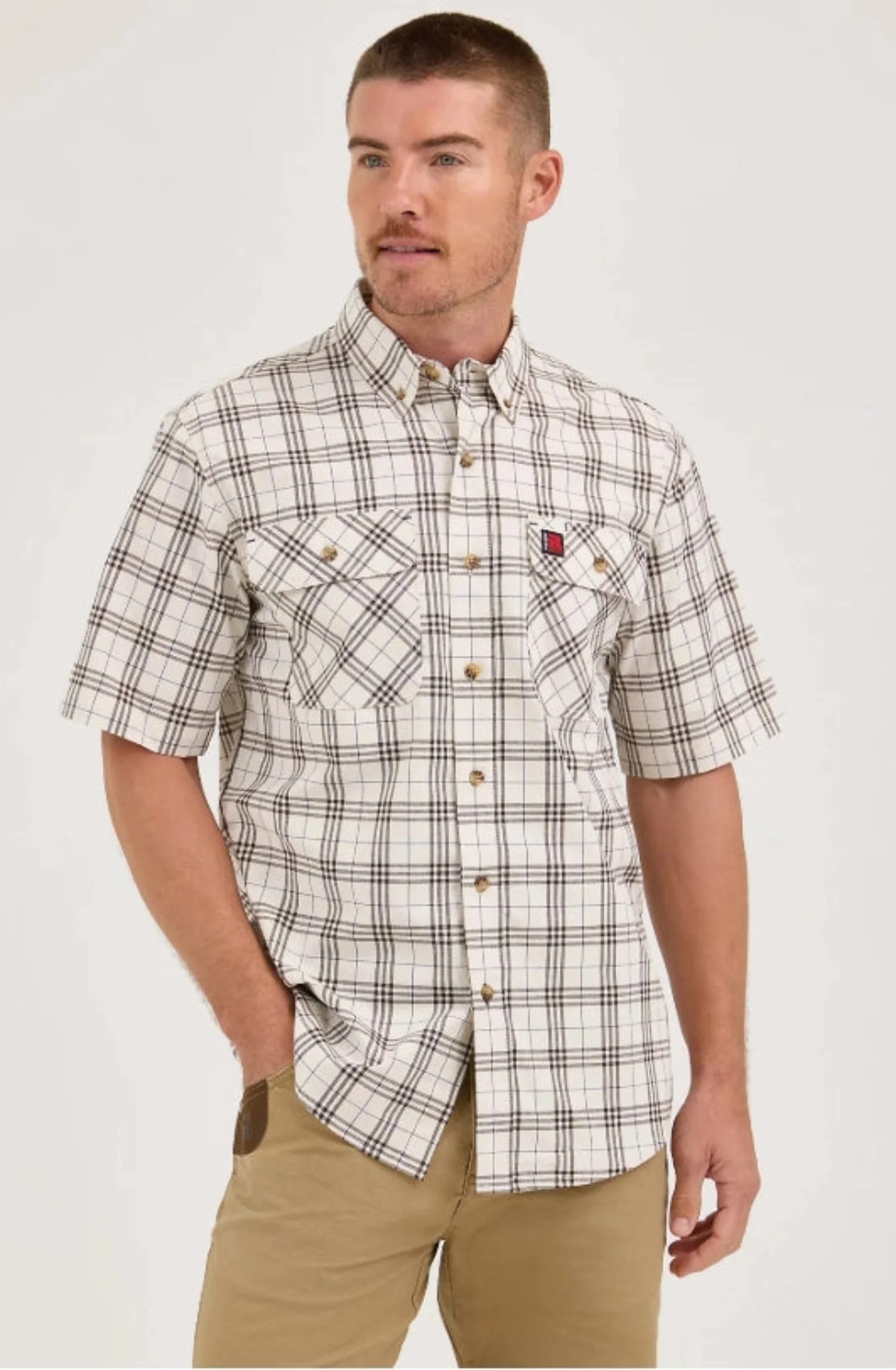 Wrangler RIGGS Men's Workwear Foreman Button-Down Short Sleeve Work Shirt